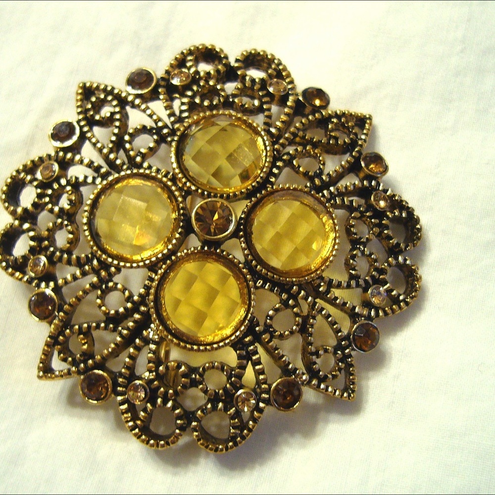 Premier Designs Daybreak Pin - Brooch - Pendant